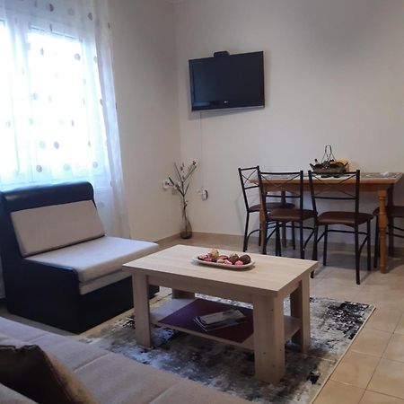 M&T Apartment Kavala Exteriör bild