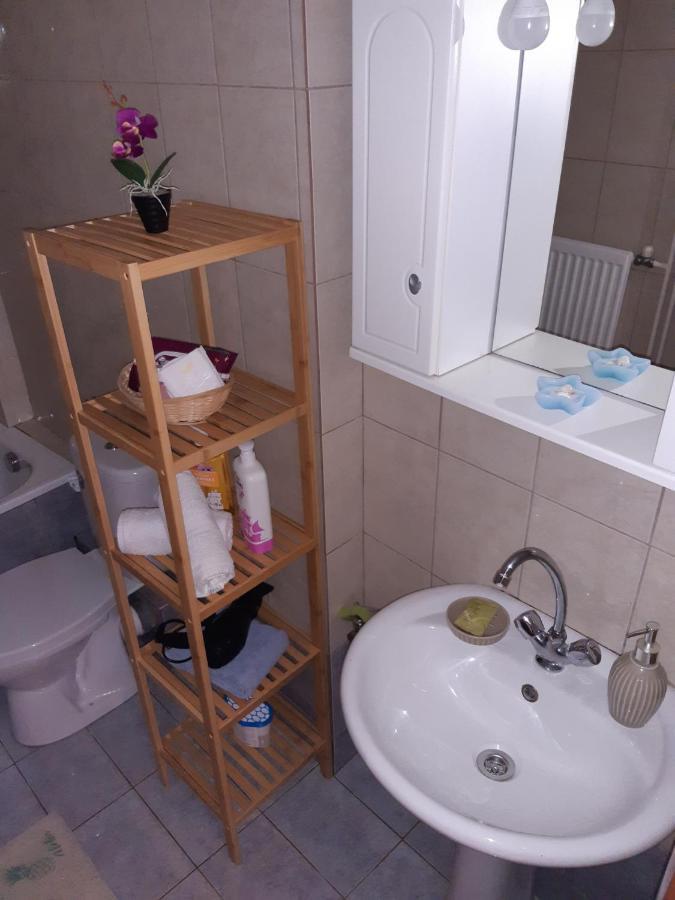 M&T Apartment Kavala Exteriör bild