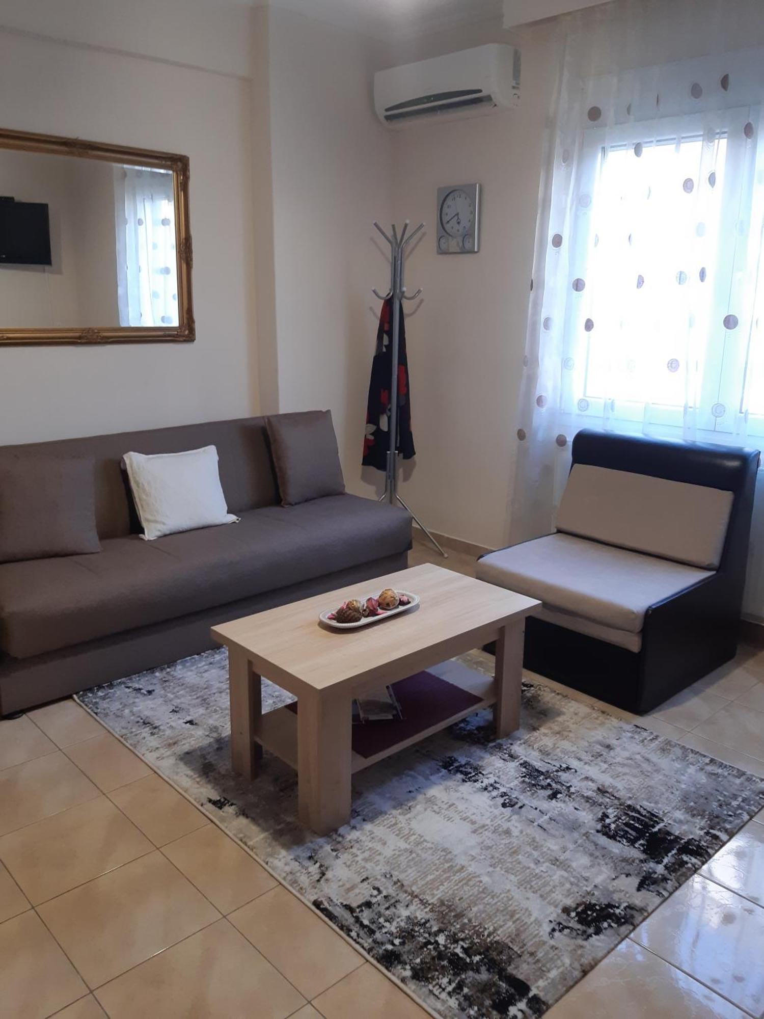 M&T Apartment Kavala Exteriör bild